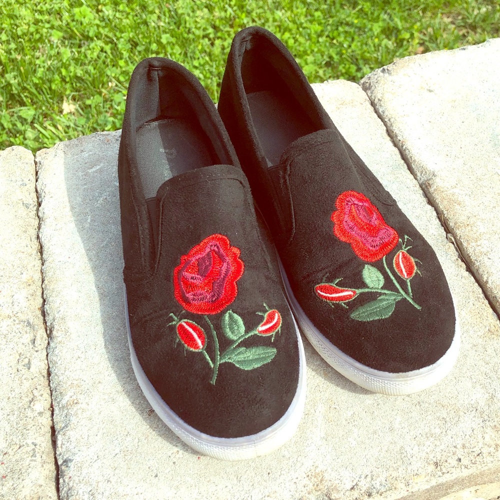 Girls shoes